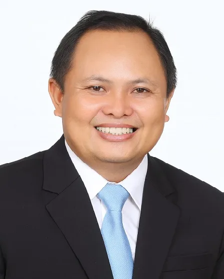 Jusuf Daniel Kalenkongan sebagai Direktur Operasional